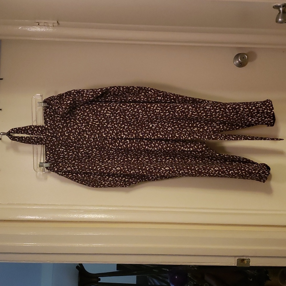 Purple flowy animal print dress pants. W belt.Side pockets.elastic waist in back